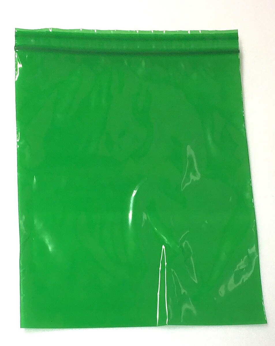 RoyalBag green 2 mil reclosable zipper bag, 4" × 6", displayed flat on a white background